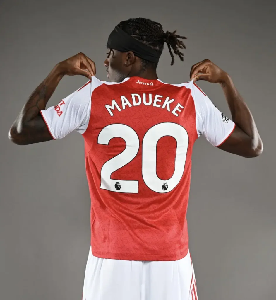 MaduekeNoni