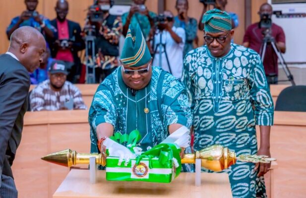 Adeleke gbe iwe isuna owo 2026 kale