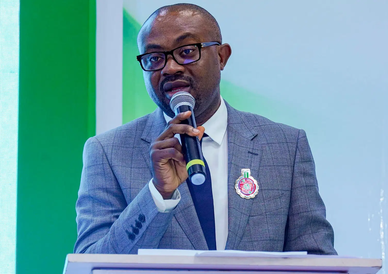 Tunji Olubunmi, Minista fun eto orile ede